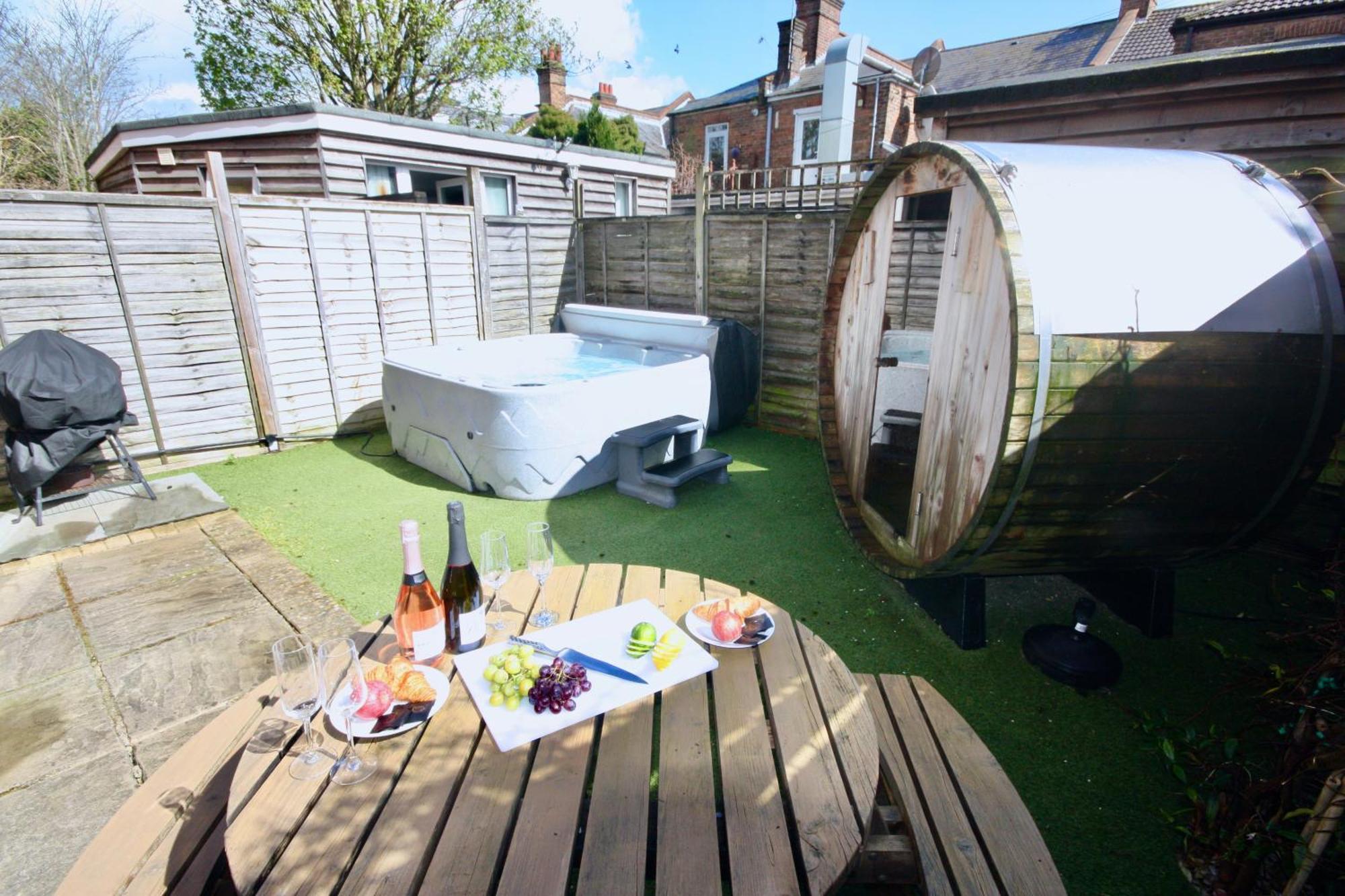 Holiday Home Hot Tub & Sauna Борнмут Екстер'єр фото